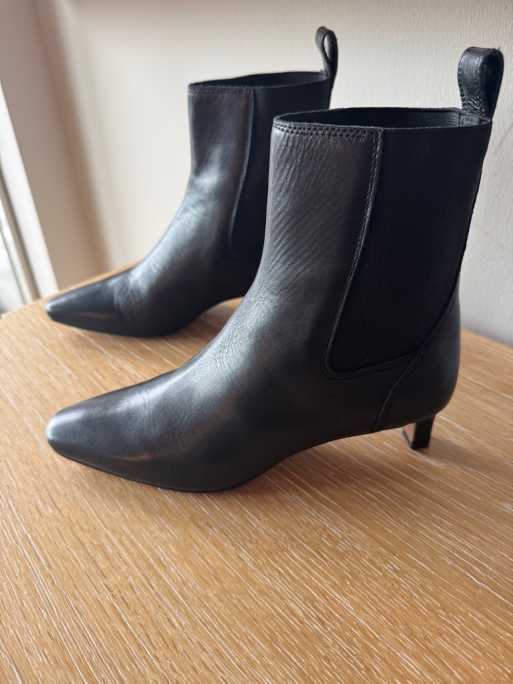 NWOB! MADEWELL Women's The Dimes Chelsea Boot in True Black Leather, Size 6.5
